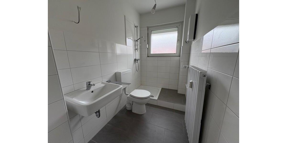 Erdgeschoßwohnung Essen Stadtbezirk V - 2 Zimmer, 65 m&sup2;, 669&euro; | Angebot:26694914