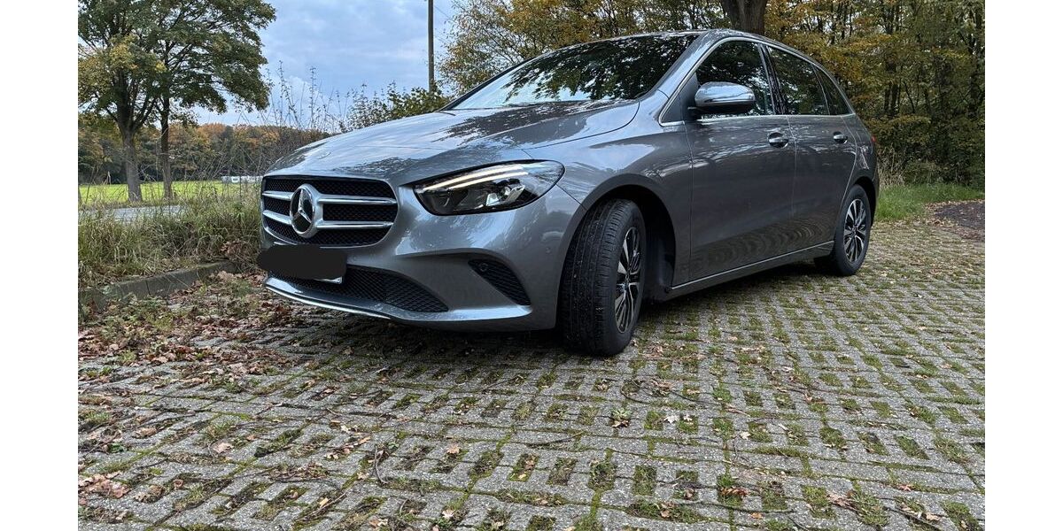 Mercedes-Benz B 200 28.755 km 22.999 &euro; Dinslaken 46537