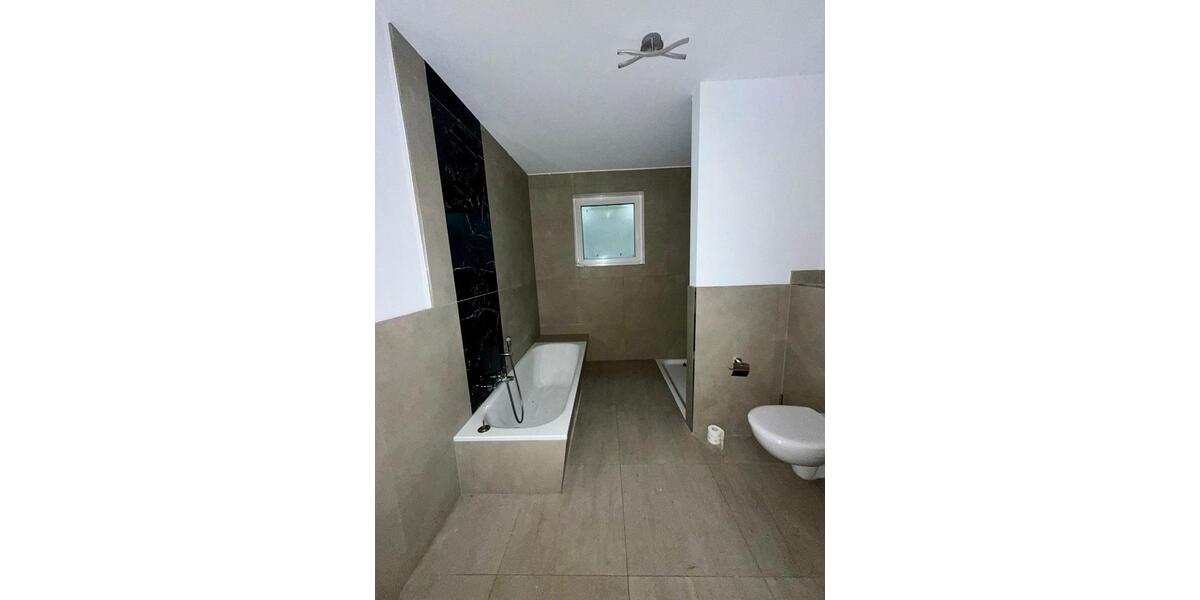 Etagenwohnung Mülheim an der Ruhr Heißen - 1 Zimmer, 70 m&sup2;, 850&euro; | Angebot:25920012