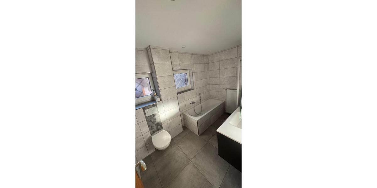 Doppelhaushälfte Oberhausen Schmachtendorf - 5 Zimmer, 120 m&sup2;, 1.590&euro; | Angebot:25261327