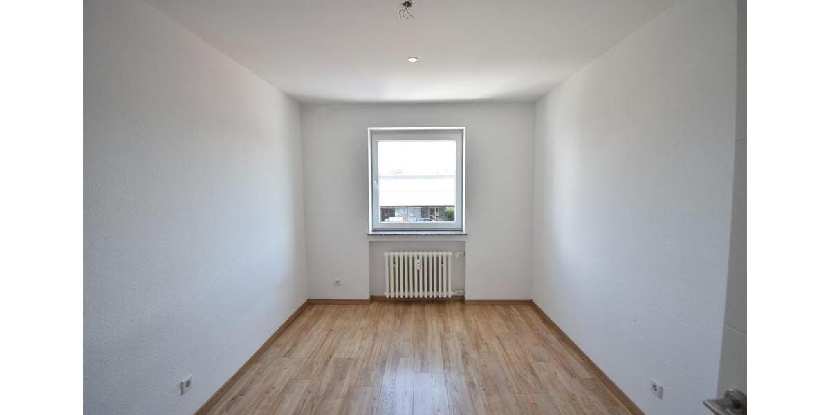 Etagenwohnung Essen Stadtbezirk VI - 4 Zimmer, 145 m&sup2;, 1.450&euro; | Angebot:22040281