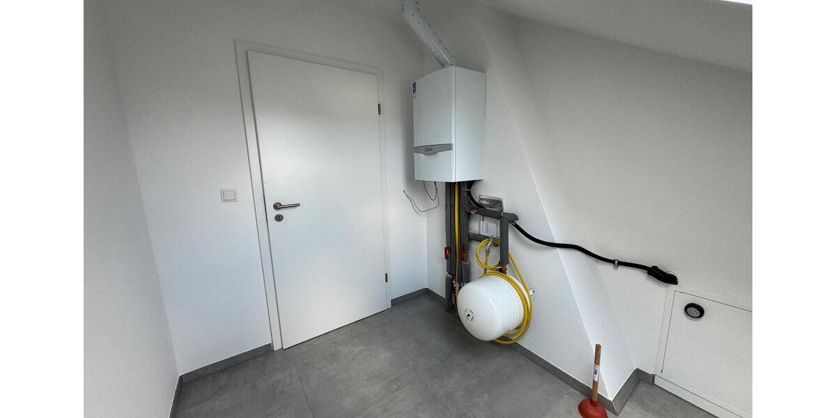 Dachgeschoßwohnung Dortmund Hörde - 2.5 Zimmer, 82 m&sup2;, 984&euro; | Angebot:25974943