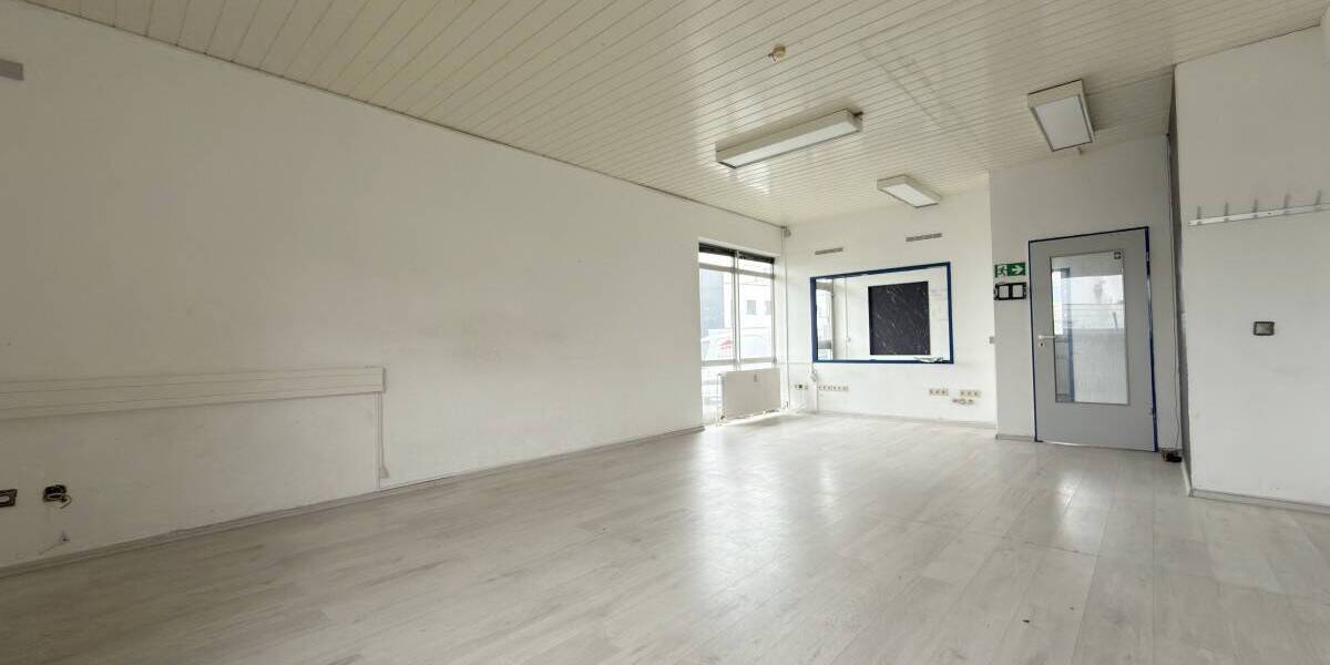 Gewerbeobjekt Oberhausen Lirich-Nord - 4 Zimmer, 995&euro; | Angebot:26572489