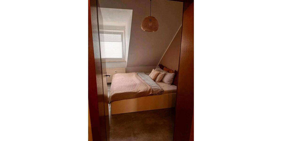 Dachgeschoßwohnung Recklinghausen Grullbad - 3 Zimmer, 75 m&sup2;, 155.000&euro; | Angebot:26019425