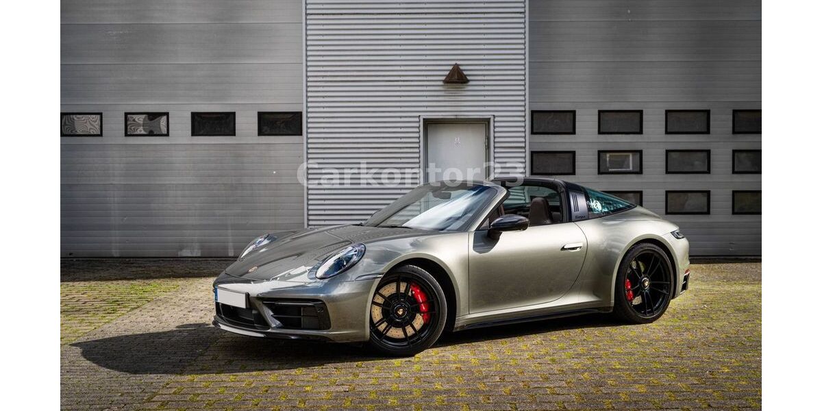 Porsche 992 10.500 km 169.911 &euro; Velbert 42553