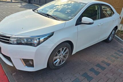 Toyota Corolla 63.700 km 12.990 &euro; Oberhausen 46119
