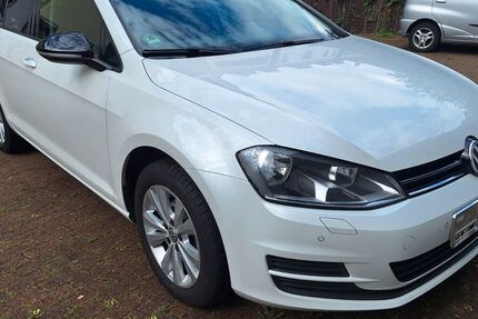 VW Golf 81.475 km 9.800 &euro; Essen 45355