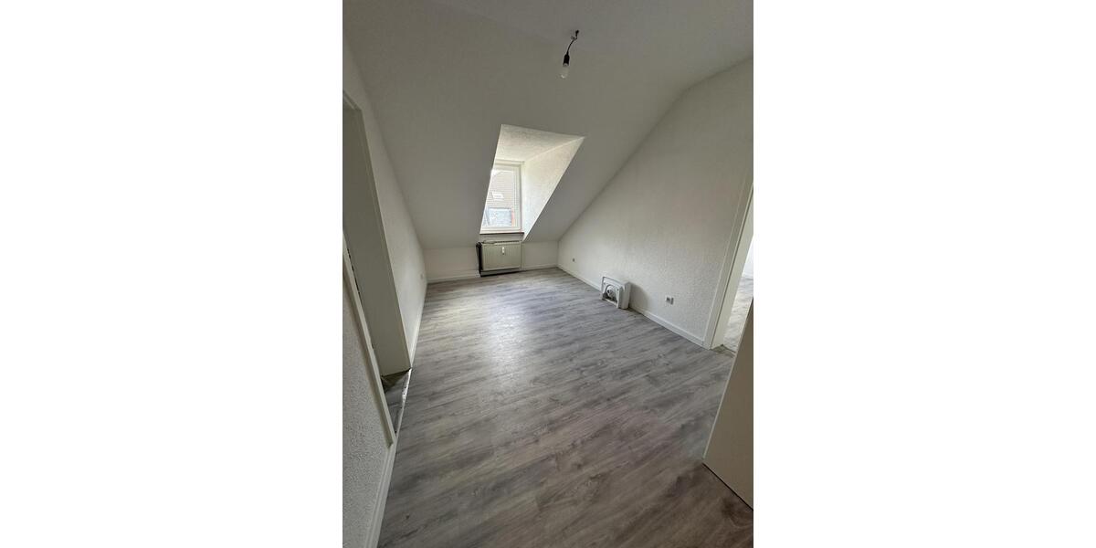 Etagenwohnung Gelsenkirchen Erle - 5 Zimmer, 110 m&sup2;, 1.000&euro; | Angebot:25720449