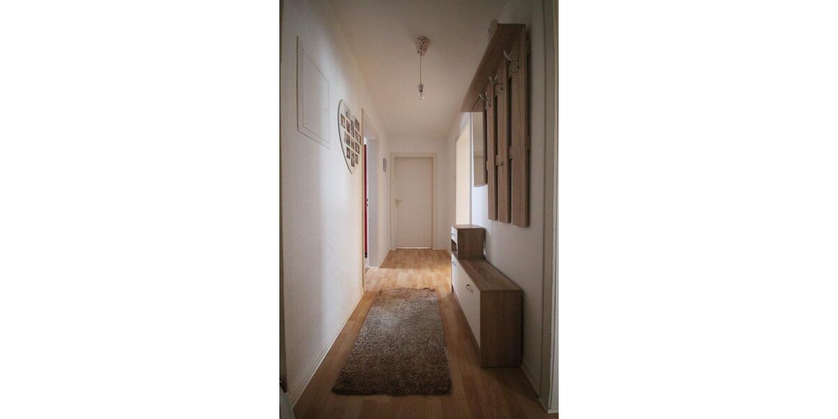 Dachgeschoßwohnung Hattingen - 3.5 Zimmer, 67 m&sup2;, 600&euro; | Angebot:26022723