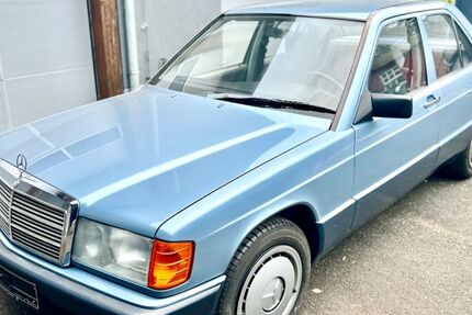 Mercedes-Benz 190 21.357 km 29.500 &euro; Essen 45127
