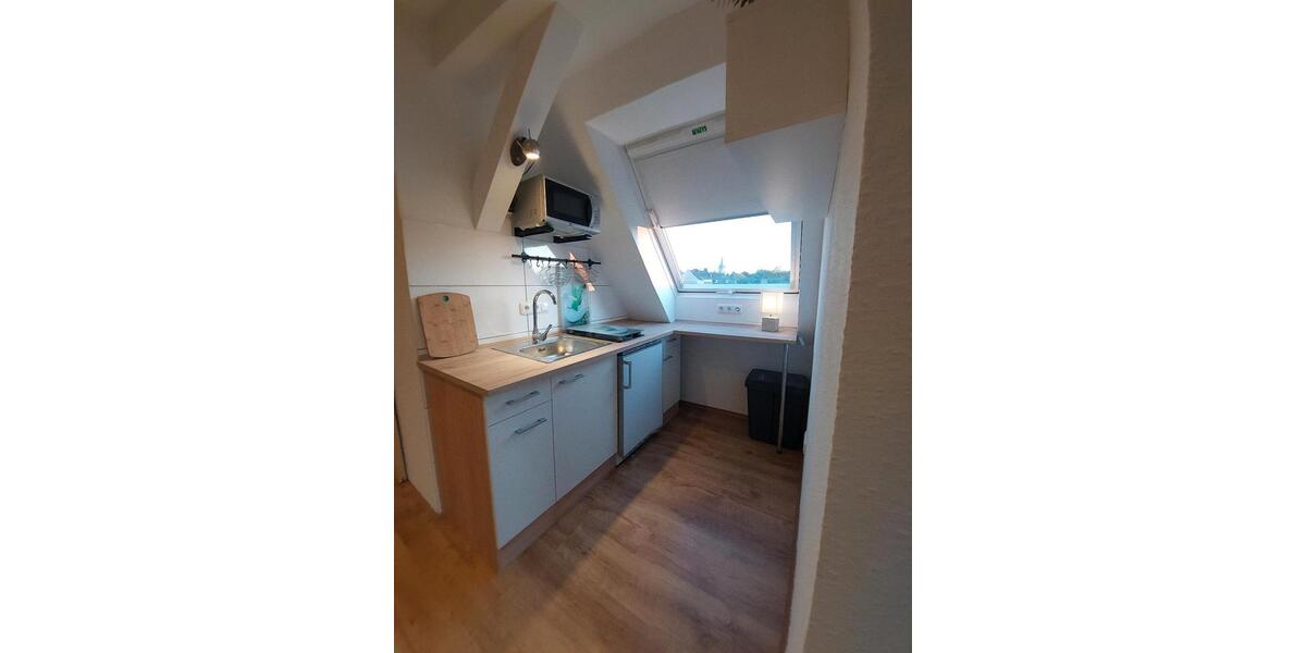 Dachgeschoßwohnung Essen Stadtbezirk IV - 1 Zimmer, 30 m&sup2;, 500&euro; | Angebot:25793348