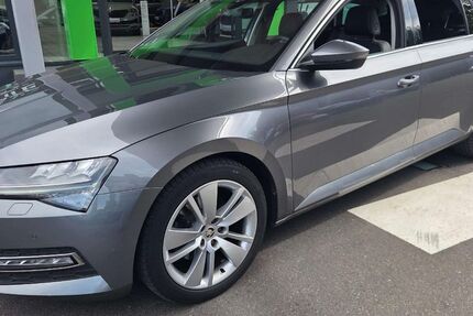 Skoda Superb 63.000 km 27.880 &euro; Essen 45326