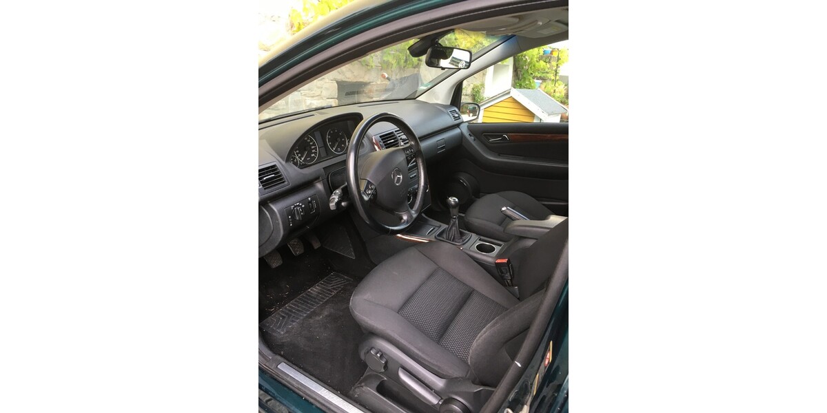 Mercedes-Benz A 170 197.104 km 1.200 &euro; Bochum 44787