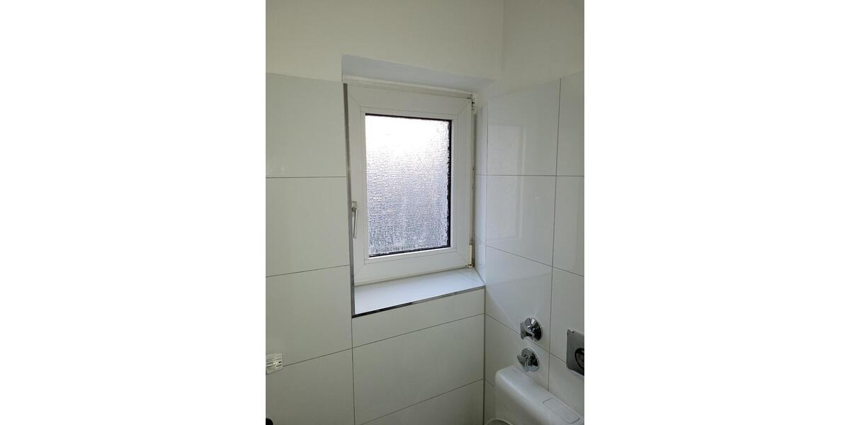 Dachgeschoßwohnung Essen Stadtbezirk IX - 3 Zimmer, 42 m&sup2;, 445&euro; | Angebot:25854722