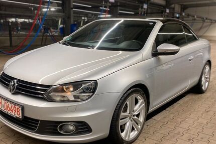 VW Eos 151.504 km 7.699 &euro; Mülheim 45473