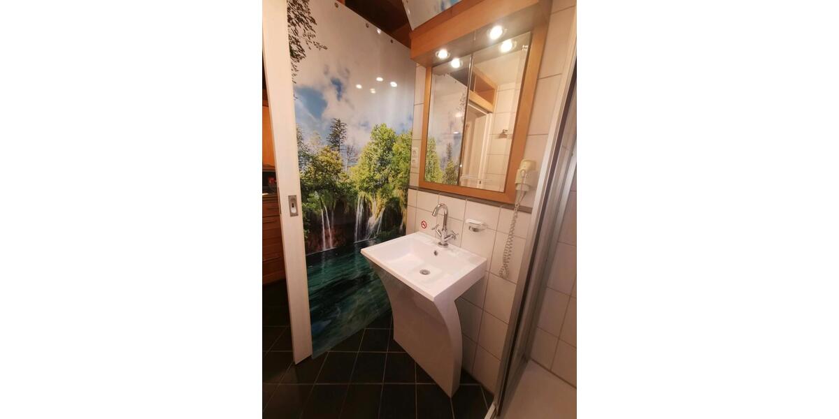 Dachgeschoßwohnung Essen Stadtbezirk III - 1 Zimmer, 1.150&euro; | Angebot:21475721