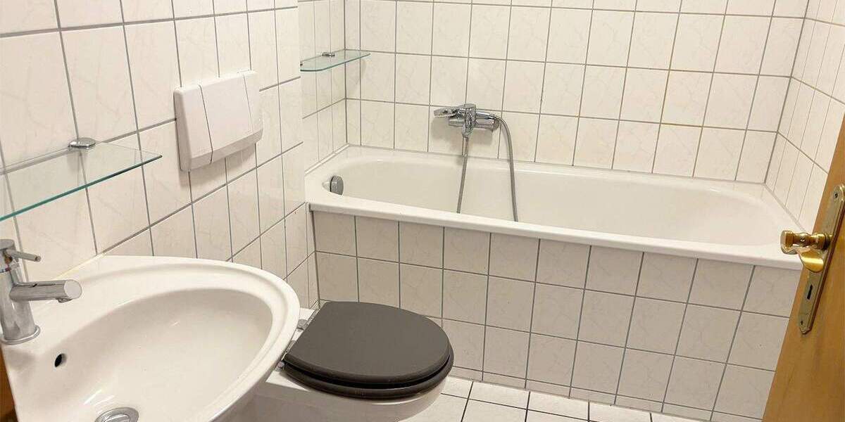 Zimmer Essen Stadtkern - 4 Zimmer, 95 m&sup2;, 890&euro; | Angebot:25773897