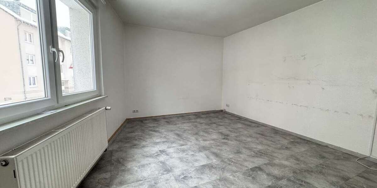 Helle 3,5-Zimmer-Wohnung mit Garage, Kellerraum und Dachboden-Stauraum - Erdgeschoßwohnung Essen Stadtbezirk III | Angebot:26691538