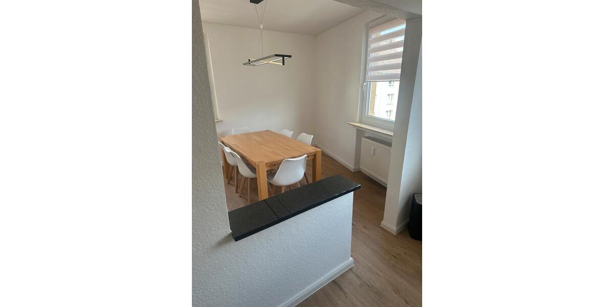 Etagenwohnung Essen Stadtbezirk III - 4.5 Zimmer, 80 m&sup2;, 1.100&euro; | Angebot:26048124