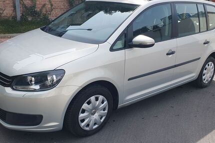 VW Touran 84.500 km 8.250 &euro; Essen 45359