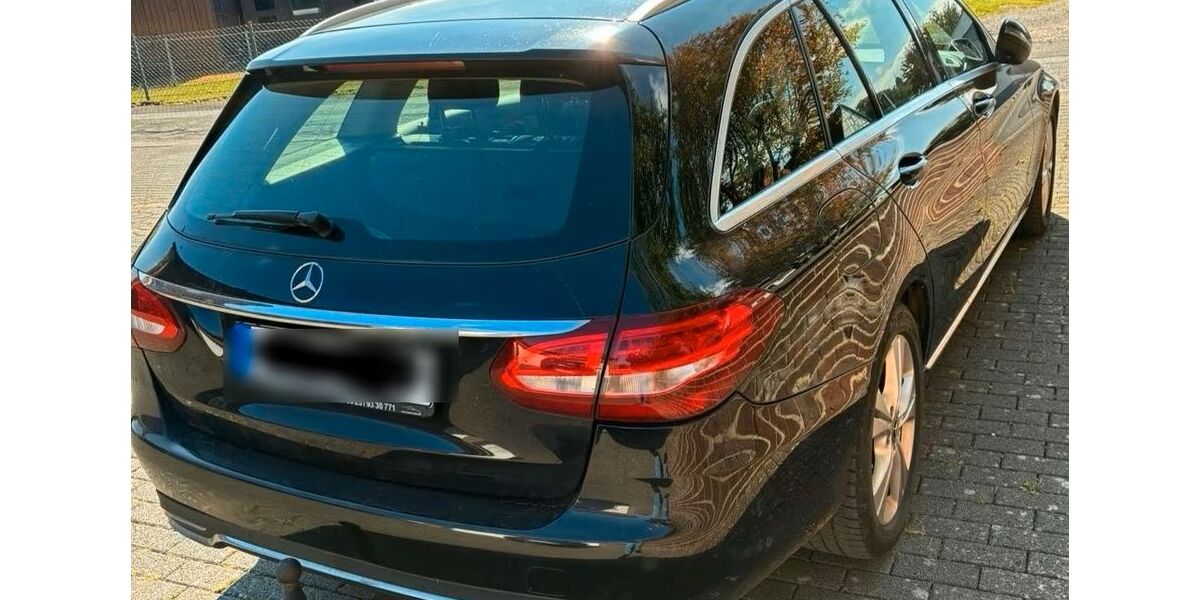 Mercedes-Benz C 200 184.000 km 9.998 &euro; Essen 45144