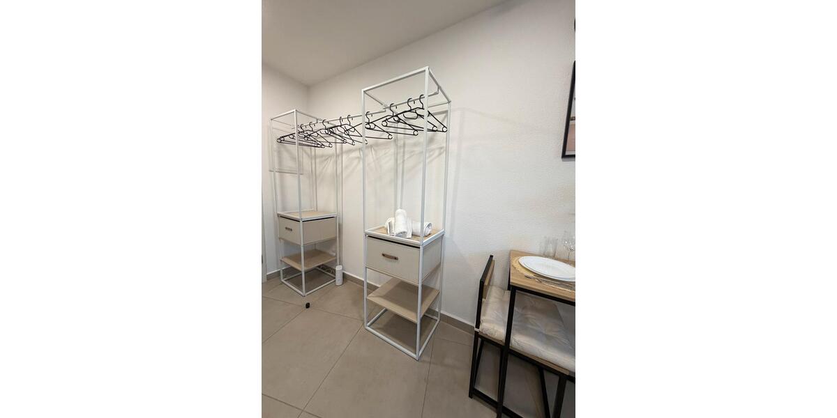 Dachgeschoßwohnung Essen Stadtbezirk III - 2 Zimmer, 55 m&sup2;, 1.900&euro; | Angebot:25322418