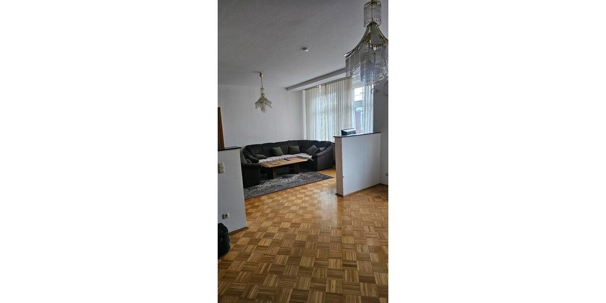 Etagenwohnung Oberhausen Alt-Oberhausen - 3 Zimmer, 110 m&sup2;, 1.500&euro; | Angebot:26042758
