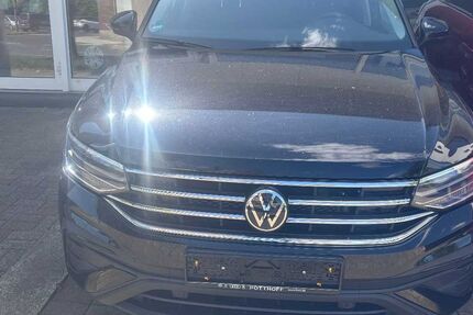 VW Tiguan 30.000 km 28.399 &euro; Oer- Erkenschwick 45739