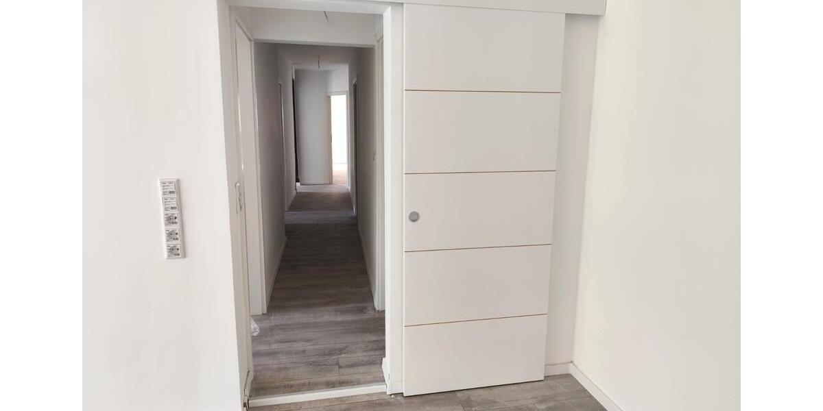 Erdgeschoßwohnung Herdecke - 5.5 Zimmer, 130 m&sup2;, 1.350&euro; | Angebot:26664031