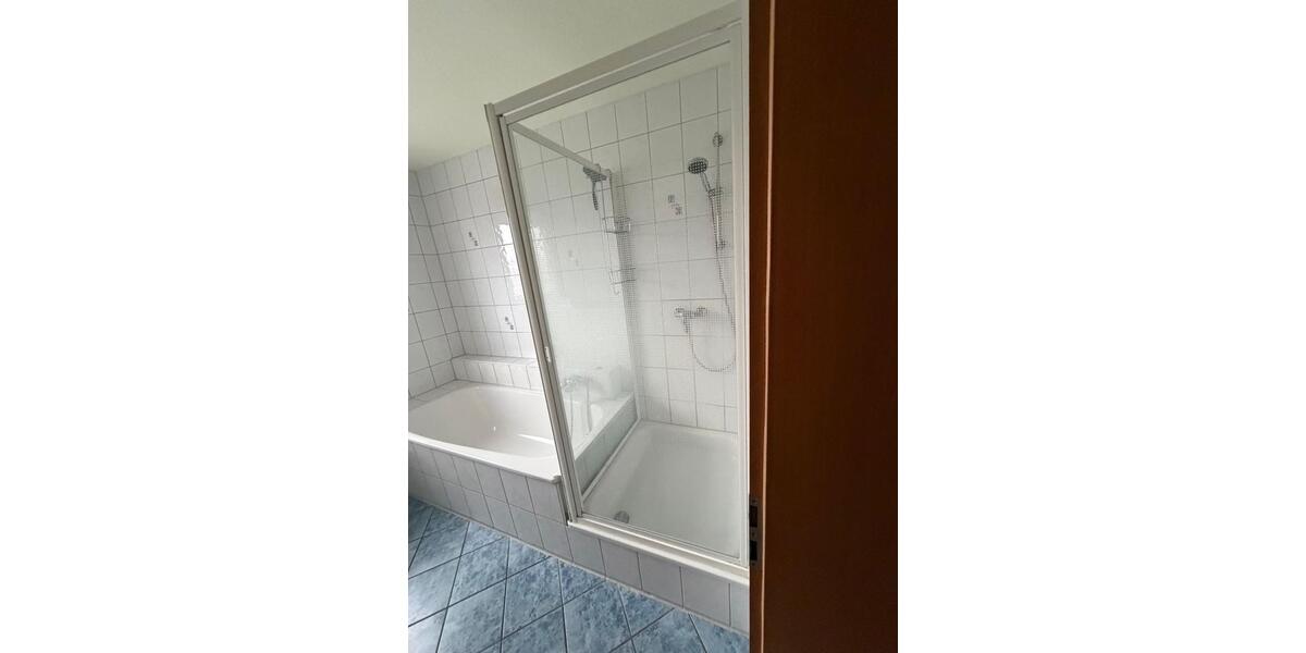 Etagenwohnung Dinslaken - 3.5 Zimmer, 79 m&sup2;, 1.100&euro; | Angebot:26023949