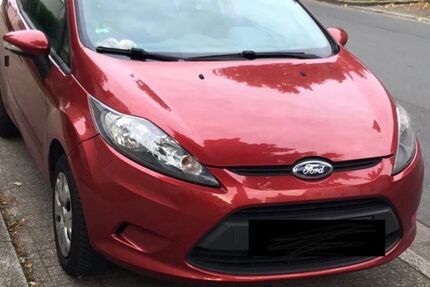 Ford Fiesta 157.000 km 2.500 &euro; Essen 45143
