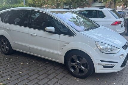 Ford S-Max 311.700 km 5.200 &euro; Lünen 44536