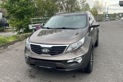 Kia Sportage 182.000 km 6.790 &euro; Wetter Ruhr 58300
