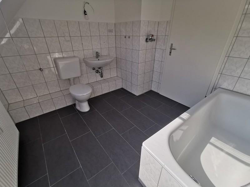Dachgeschoßwohnung Gladbeck Brauck - 3 Zimmer, 66 m&sup2;, 485&euro; | Angebot:23949315