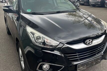Hyundai ix35 99.000 km 8.999 &euro; Recklinghausen 45663