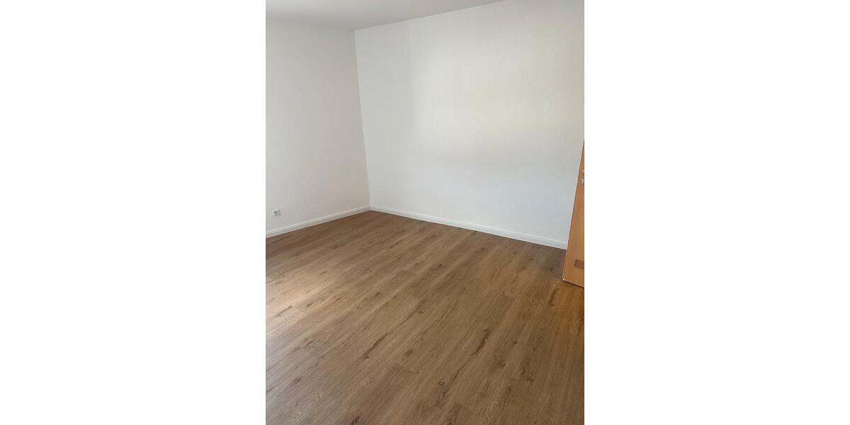 Etagenwohnung Essen Stadtbezirk III - 4.5 Zimmer, 80 m&sup2;, 1.100&euro; | Angebot:26048124