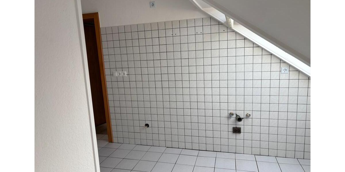 Dachgeschoßwohnung Witten Annen - 2 Zimmer, 50 m&sup2;, 325&euro; | Angebot:25404242