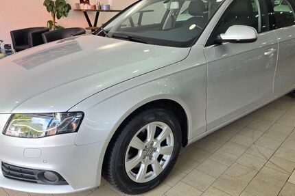 Audi A4 114.858 km 9.490 &euro; Recklinghausen 45661