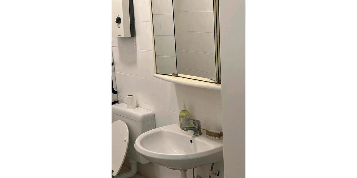 Erdgeschoßwohnung Oberhausen - 2 Zimmer, 36 m&sup2;, 320&euro; | Angebot:26020401