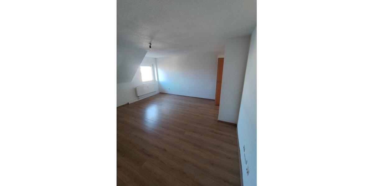 Dachgeschoßwohnung Gelsenkirchen Gelsenkirchen-Mitte - 3 Zimmer, 73 m&sup2;, 540&euro; | Angebot:26049212