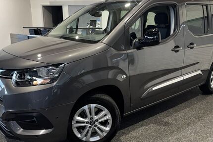Toyota Proace (Verso) 29.000 km 25.990 &euro; Marl/Recklinghausen 45770