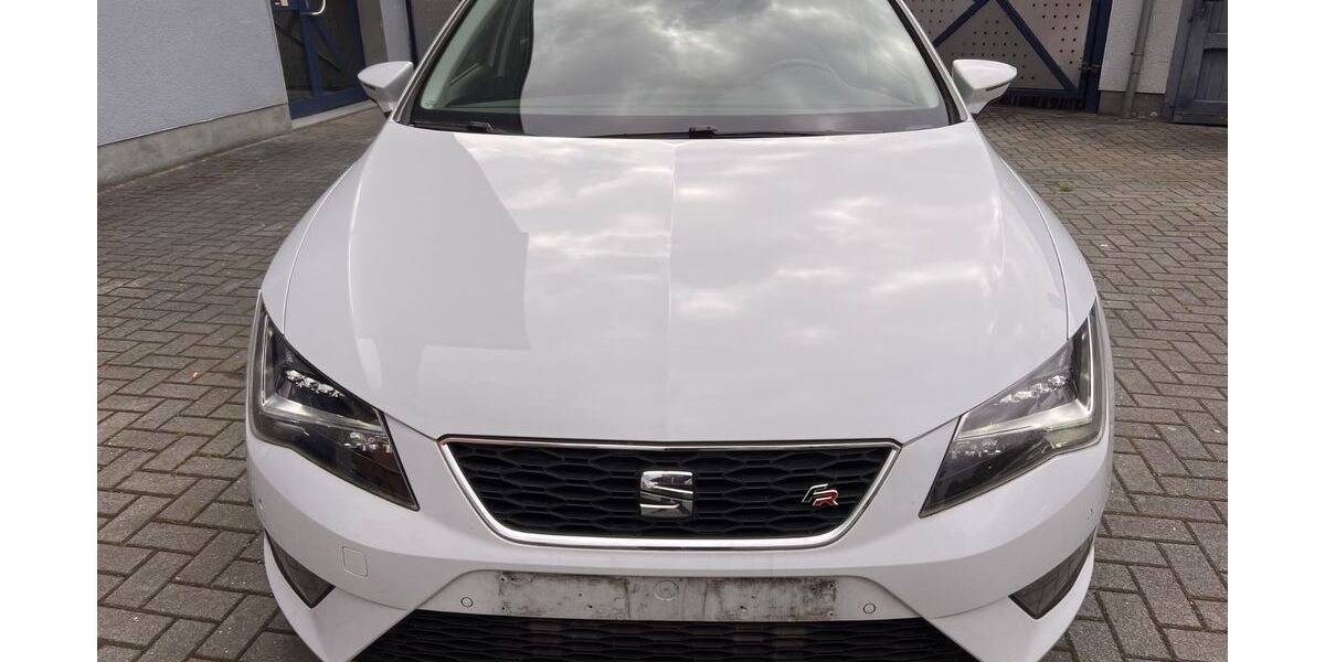 Seat Leon 236.363 km 6.699 &euro; Essen 45276