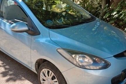 Mazda 2 198.000 km 650 &euro; Essen 45356