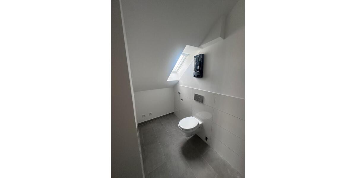 Dachgeschoßwohnung Gelsenkirchen Gelsenkirchen-Mitte - 1 Zimmer, 40 m&sup2;, 400&euro; | Angebot:25325480
