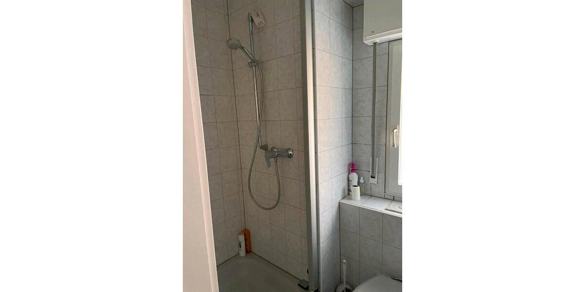 Erdgeschoßwohnung Gelsenkirchen Gelsenkirchen-Nord - 4 Zimmer, 107 m&sup2;, 1.250&euro; | Angebot:26051053