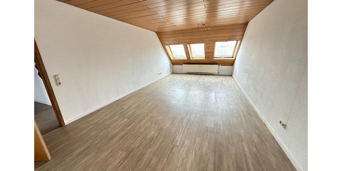 Dachgeschoßwohnung Essen Stadtbezirk III - 2 Zimmer, 58 m&sup2;, 436&euro; | Angebot:24772905