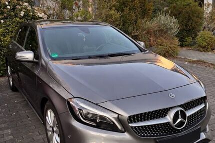 Mercedes-Benz A 180 129.100 km 16.500 &euro; Mülheim an der Ruhr 45481