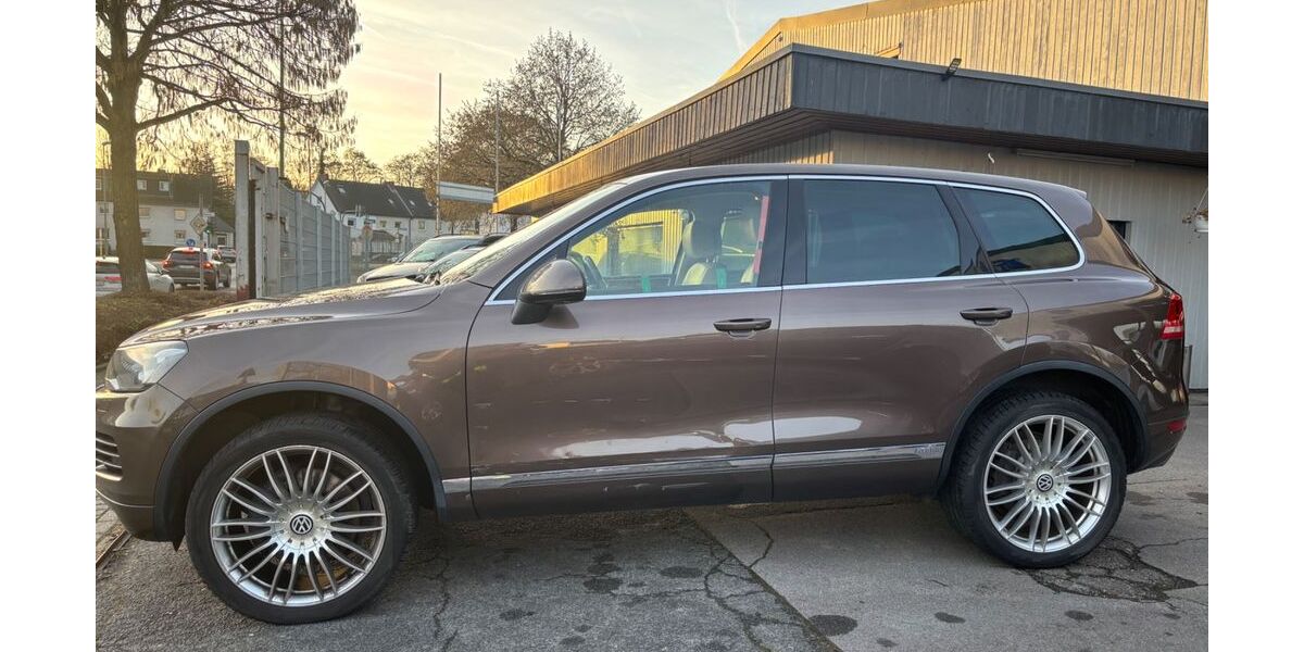 VW Touareg 211.000 km 8.290 &euro; Essen 45356