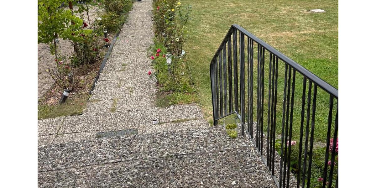 Etagenwohnung Lünen Alstedde - 8 Zimmer, 216 m&sup2;, 1.890&euro; | Angebot:26051024