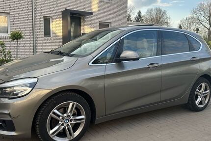 BMW 218 Active Tourer 174.253 km 9.990 &euro; Oberhausen 46047